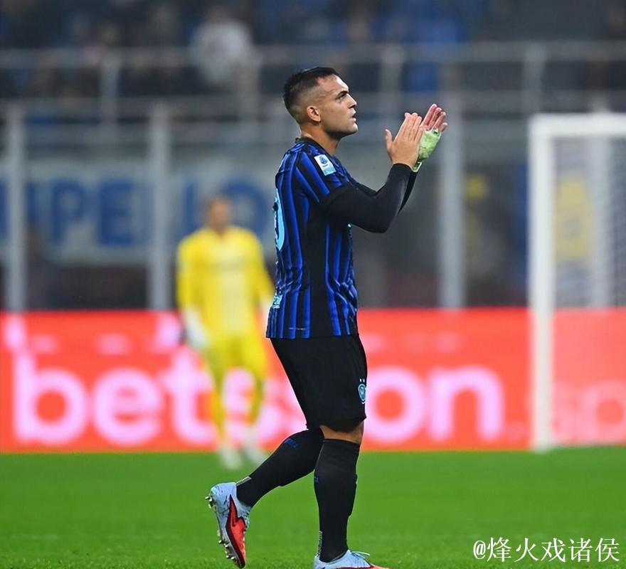 登顶意甲第一！劳塔罗领跑射手榜，国米4-0科莫三连胜宣战利物浦